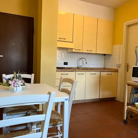Casa Gellera Via Nottolini 119 *